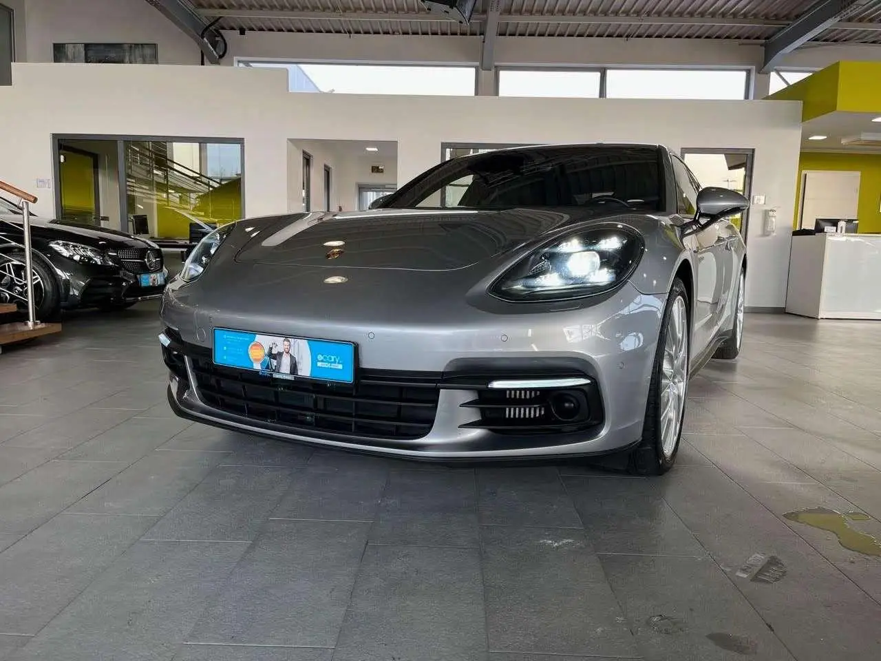 Photo 1 : Porsche Panamera 2019 Hybride