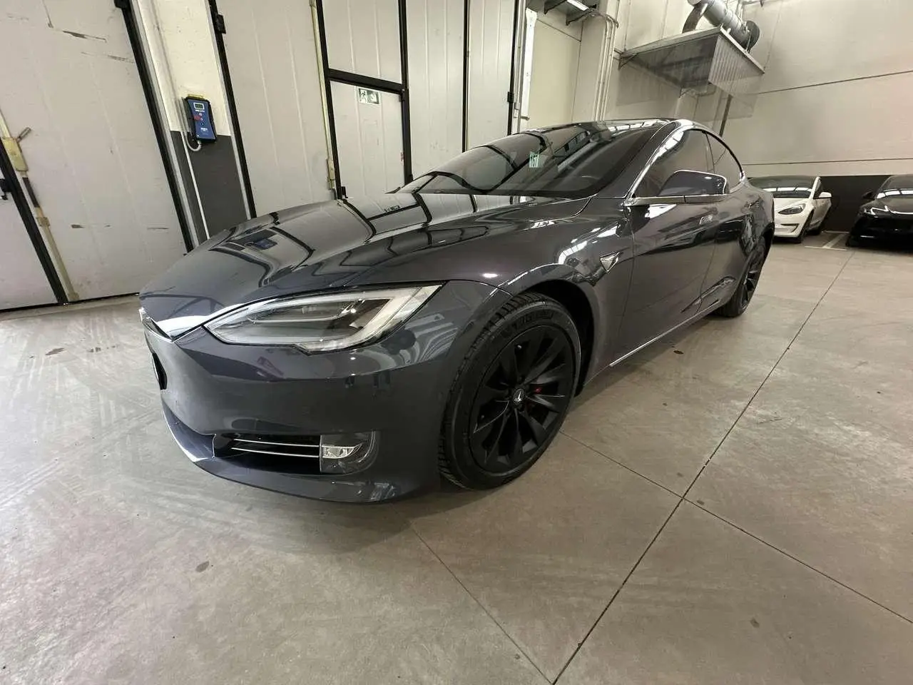 Photo 1 : Tesla Model S 2020 Électrique