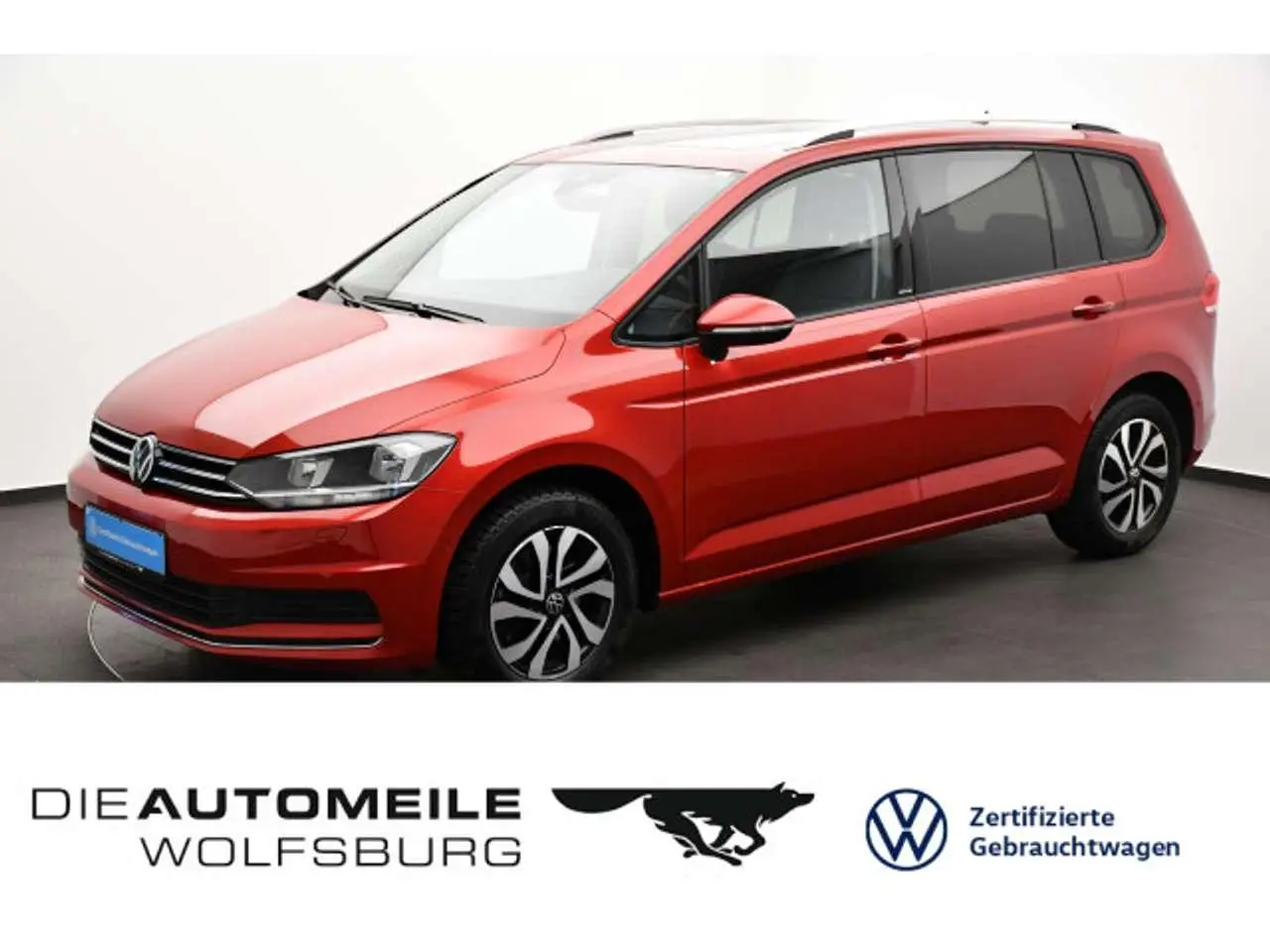 Photo 1 : Volkswagen Touran 2023 Petrol