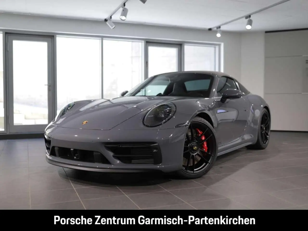 Photo 1 : Porsche 911 2024 Essence