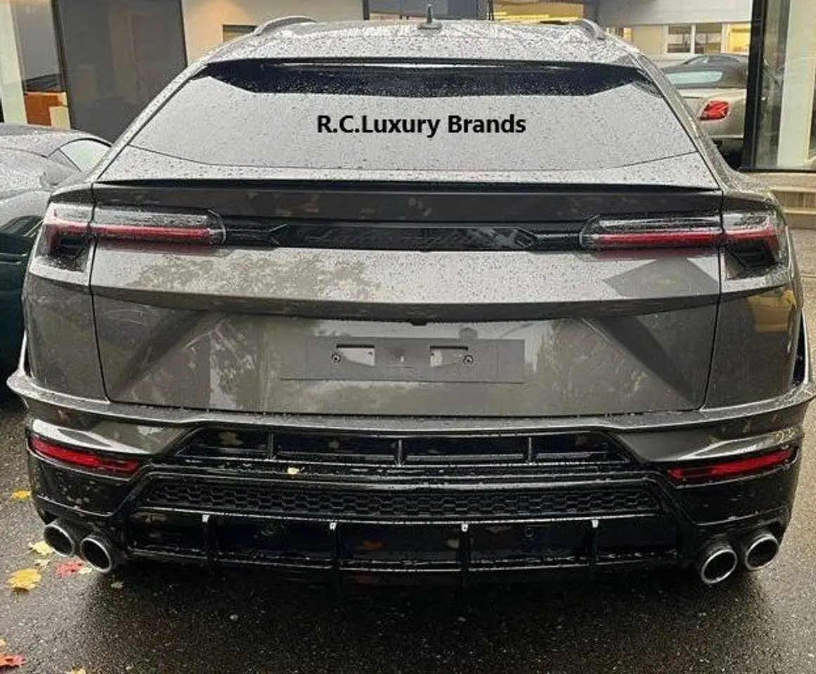 Photo 1 : Lamborghini Urus 2024 Petrol