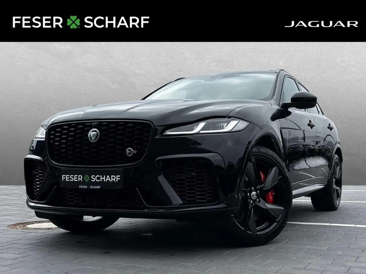 Photo 1 : Jaguar F-pace 2024 Essence