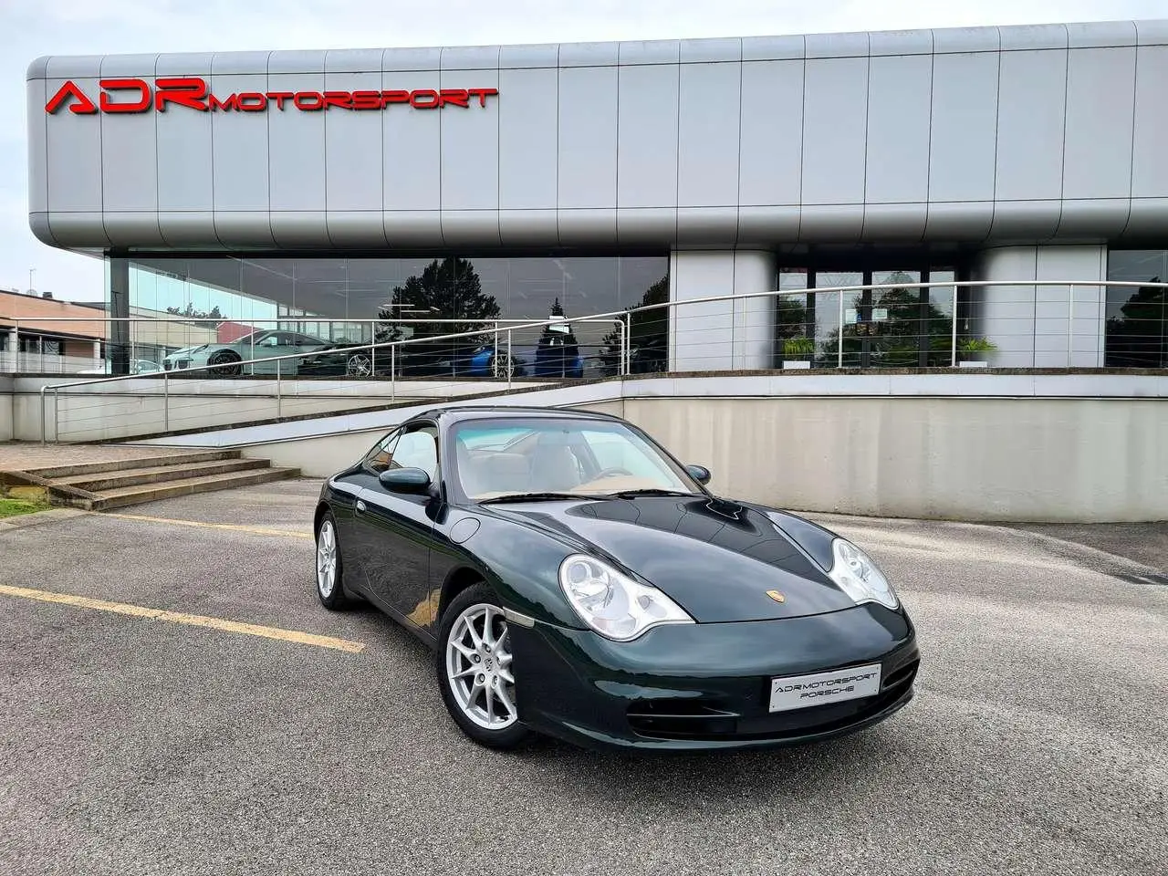Photo 1 : Porsche 996 2022 Petrol