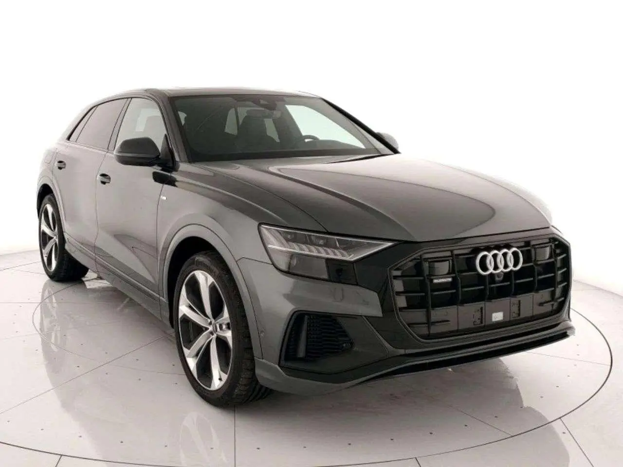 Photo 1 : Audi Q8 2023 Hybrid