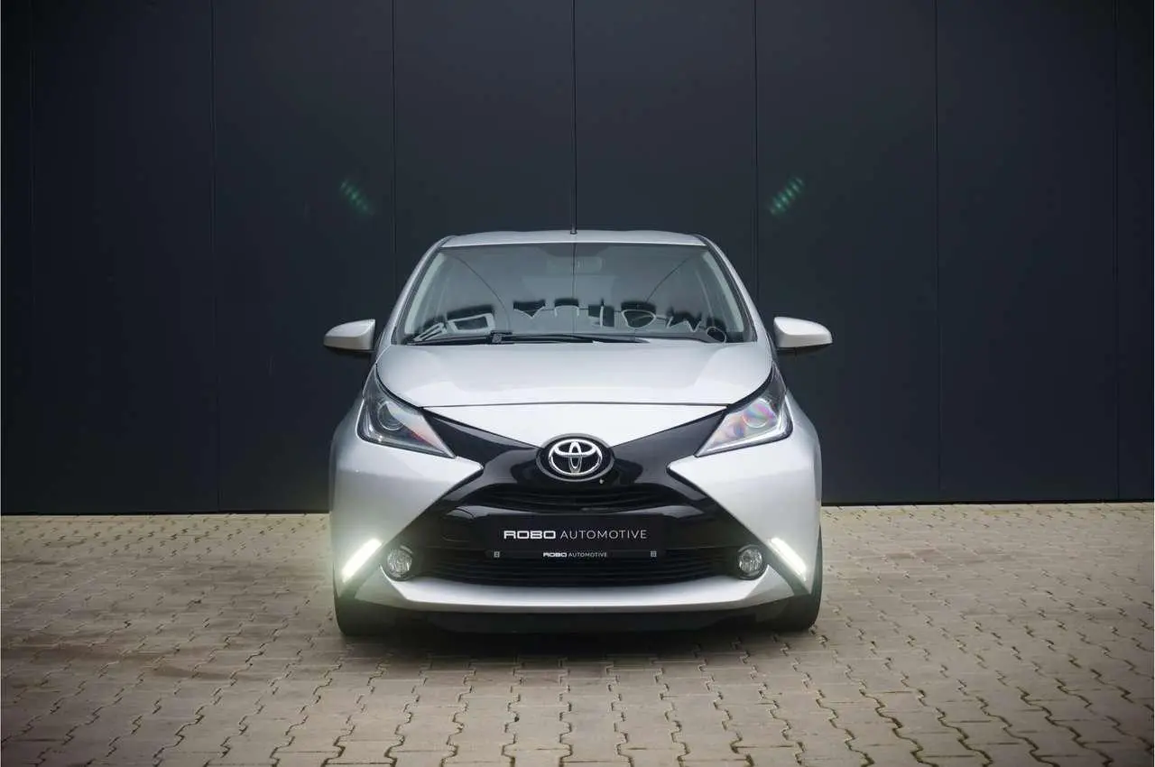 Photo 1 : Toyota Aygo 2016 Petrol
