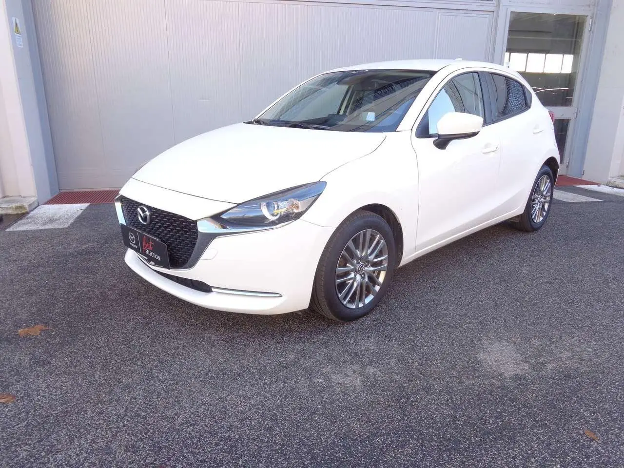 Photo 1 : Mazda 2 2021 Hybrid