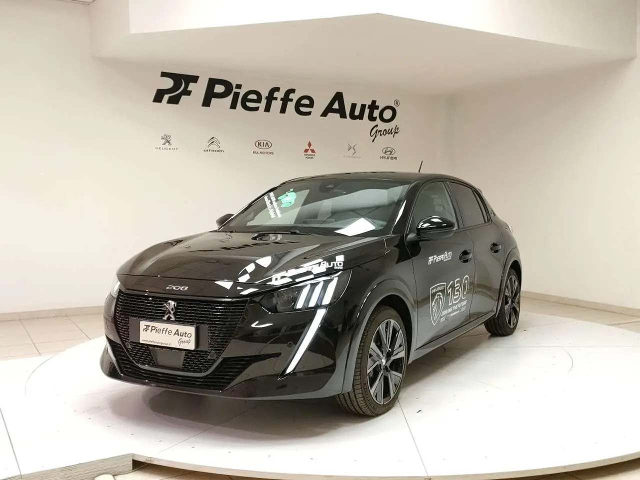 Photo 1 : Peugeot 208 2022 Électrique