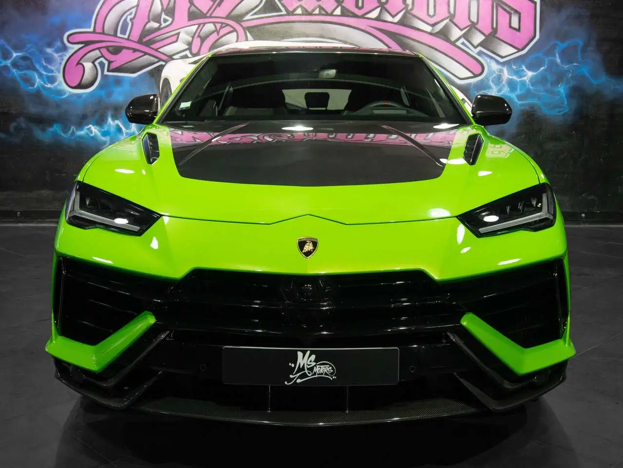 Photo 1 : Lamborghini Urus 2023 Essence