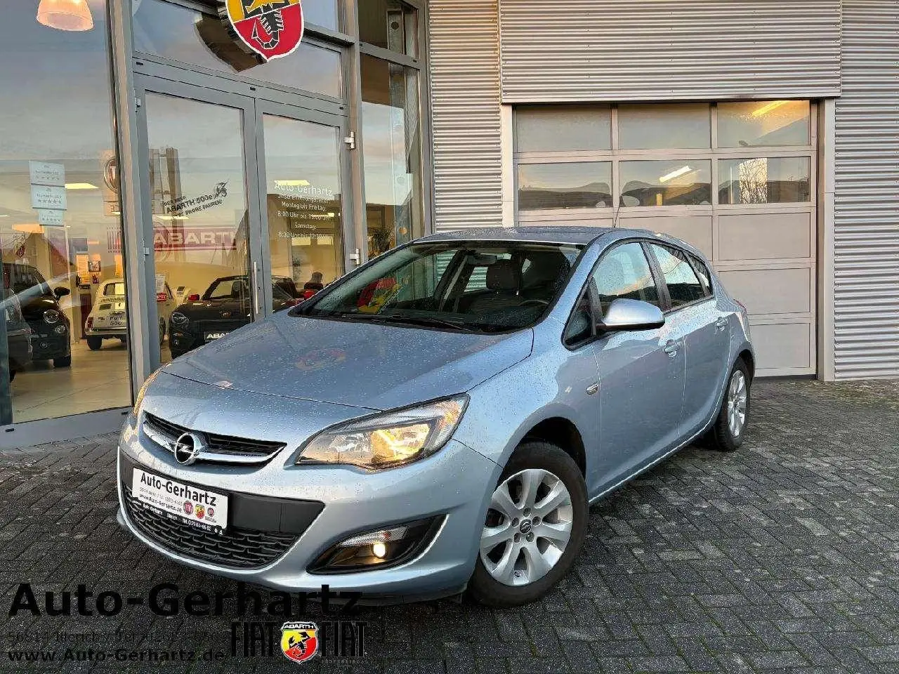 Photo 1 : Opel Astra 2014 Essence