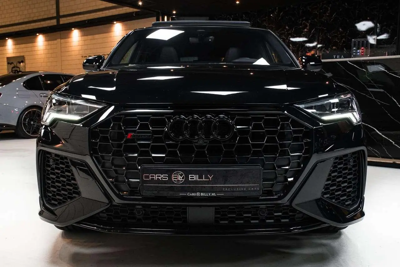 Photo 1 : Audi Q3 2022 Essence