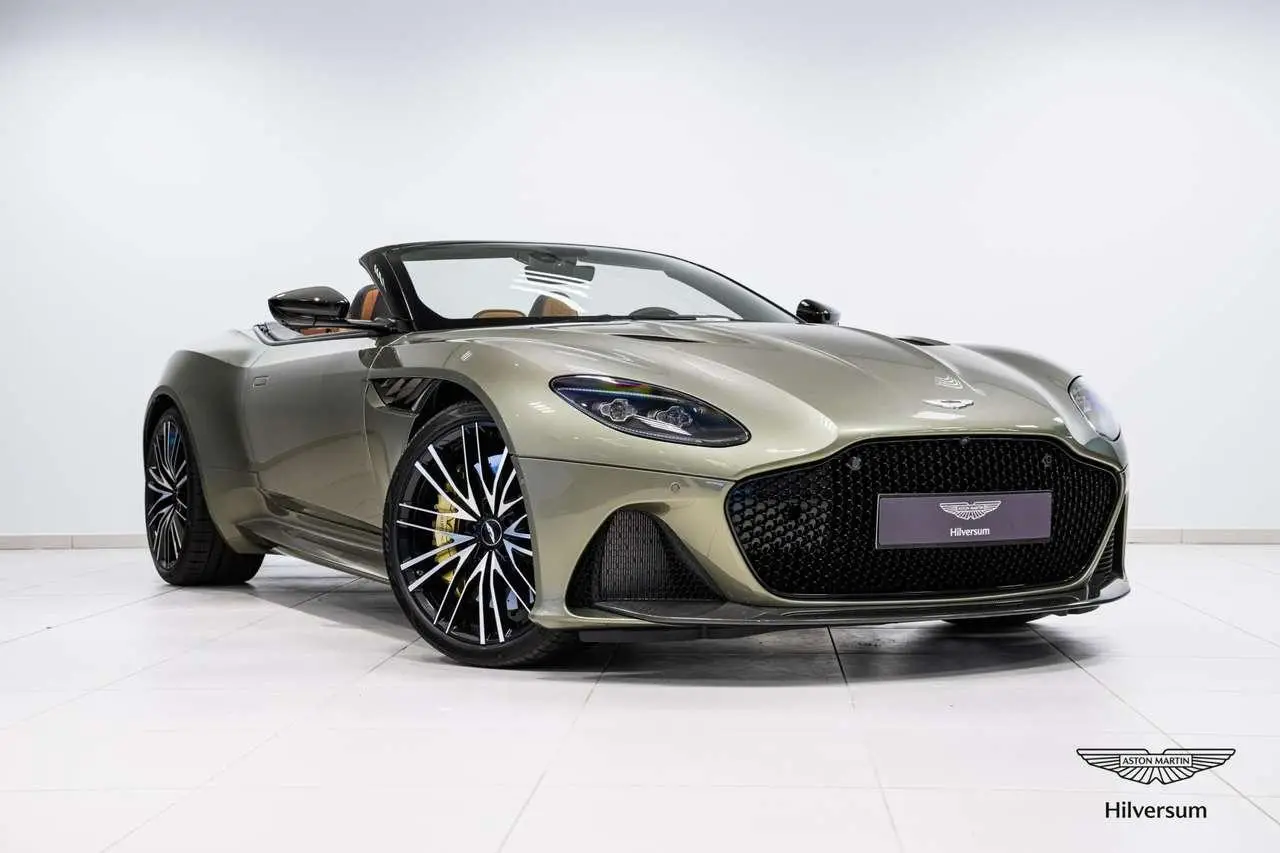 Photo 1 : Aston Martin Dbs 2024 Essence