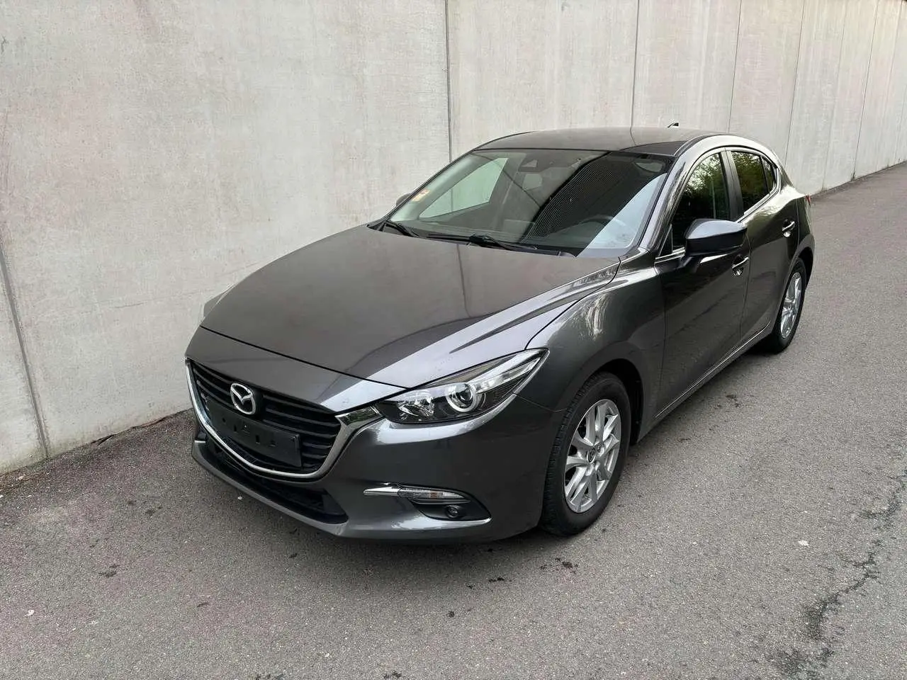 Photo 1 : Mazda 3 2017 Petrol