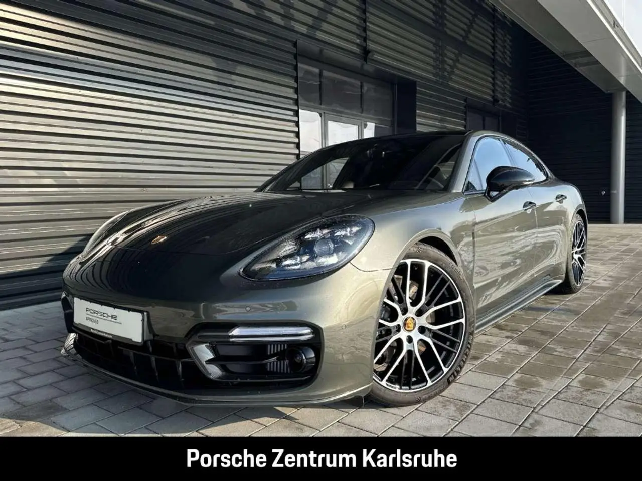 Photo 1 : Porsche Panamera 2022 Petrol