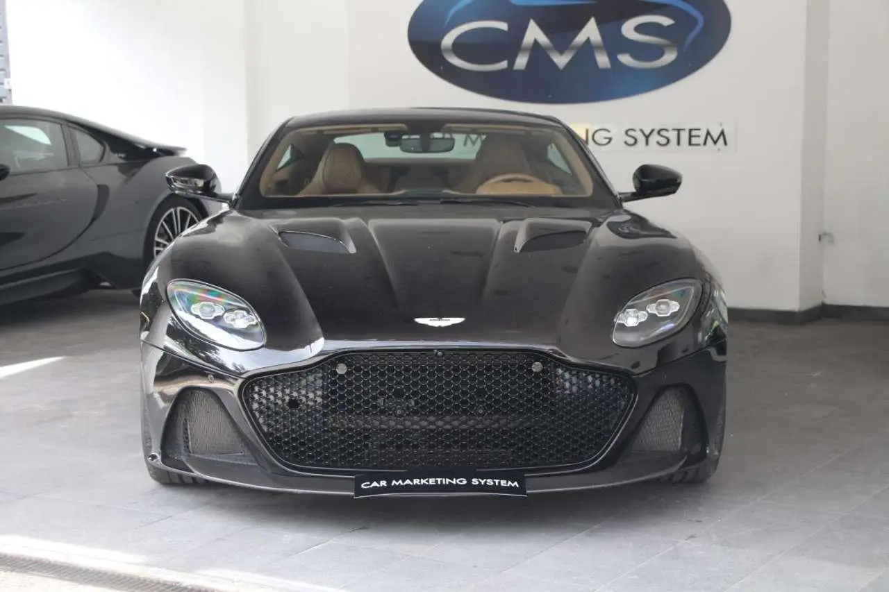 Photo 1 : Aston Martin Dbs 2022 Essence