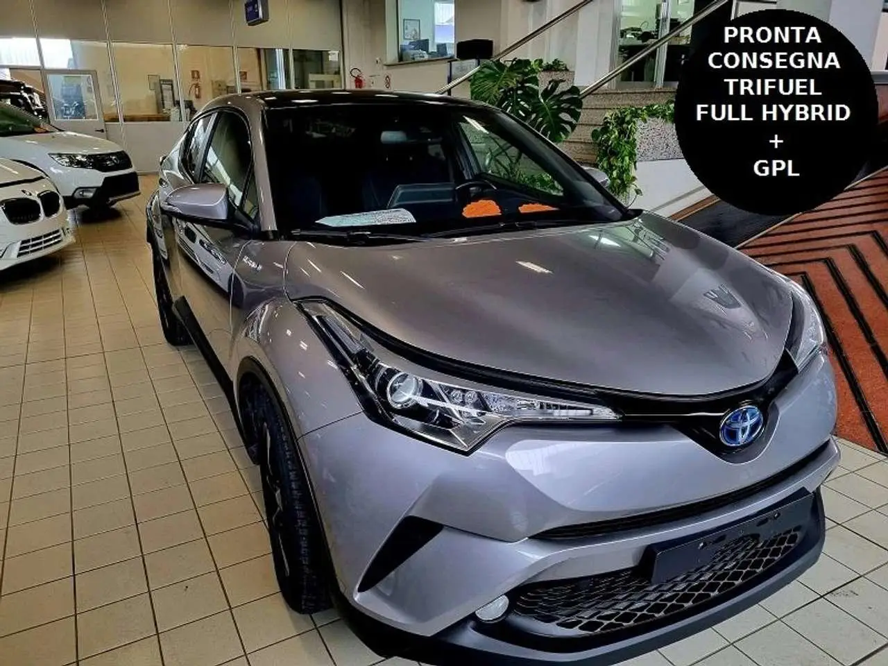 Photo 1 : Toyota C-hr 2018 LPG