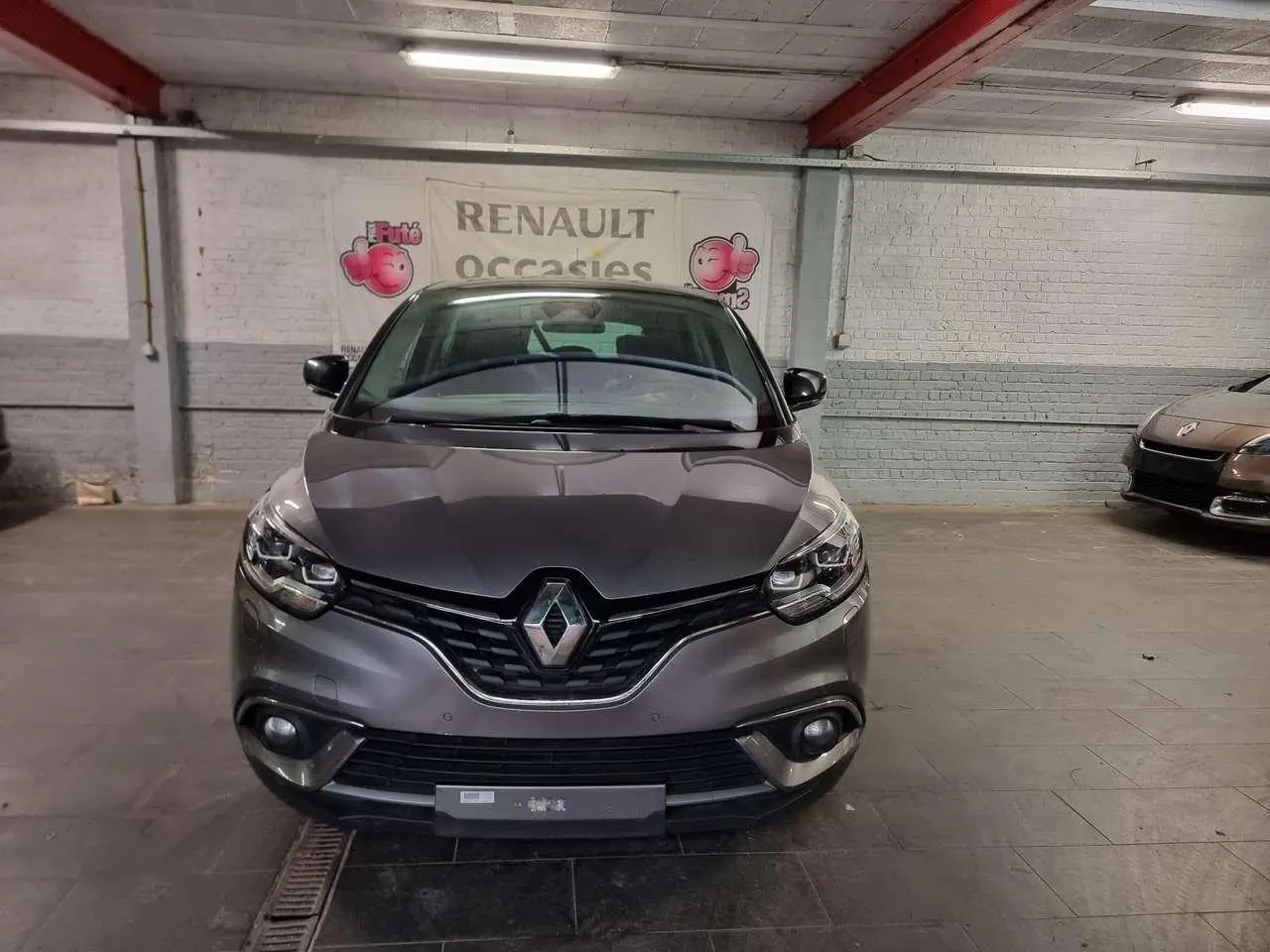 Photo 1 : Renault Scenic 2018 Essence