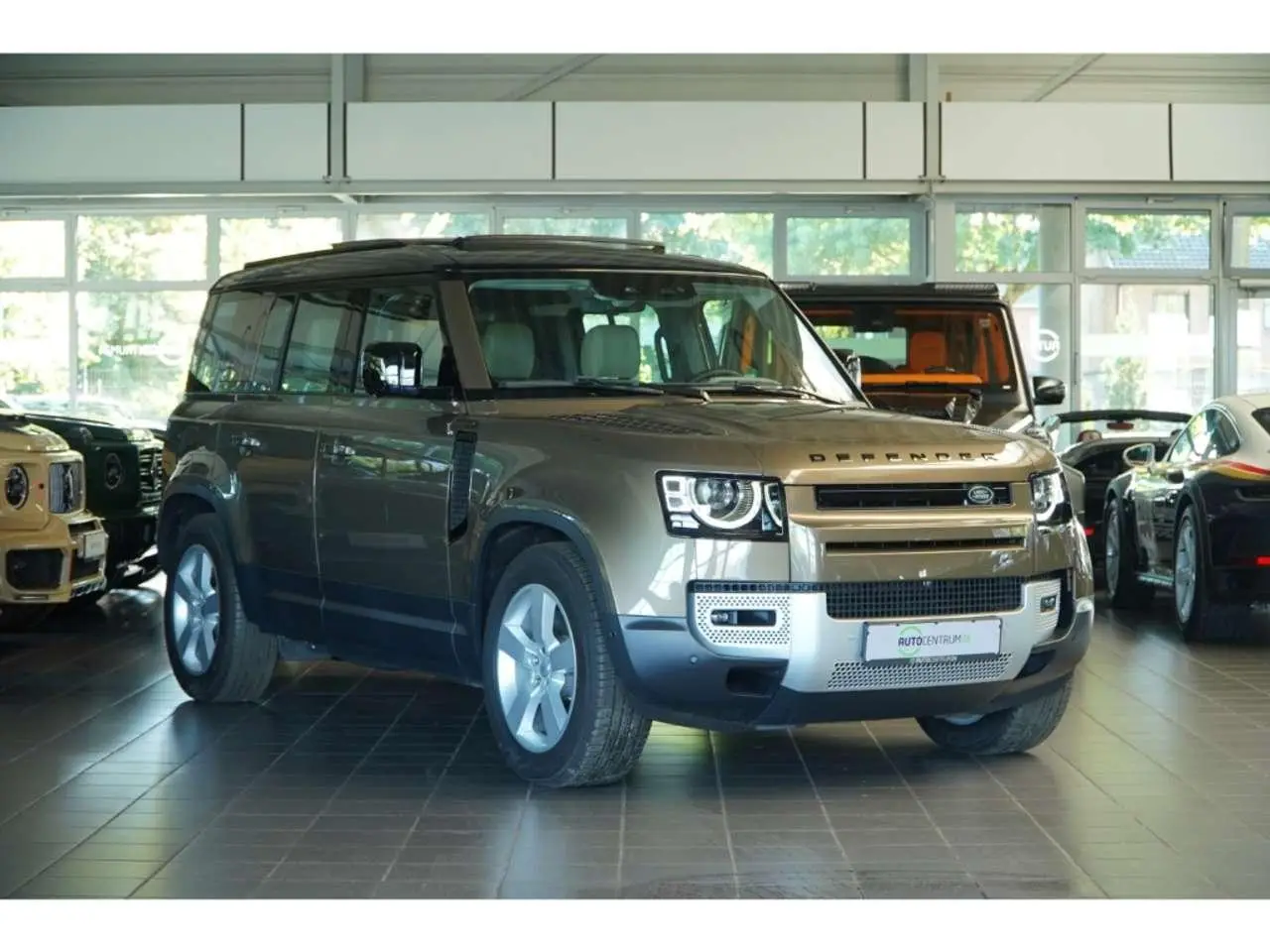 Photo 1 : Land Rover Defender 2022 Petrol
