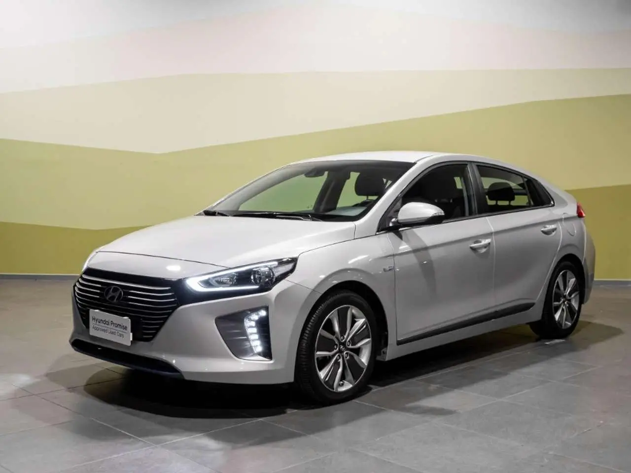 Photo 1 : Hyundai Ioniq 2016 Hybride