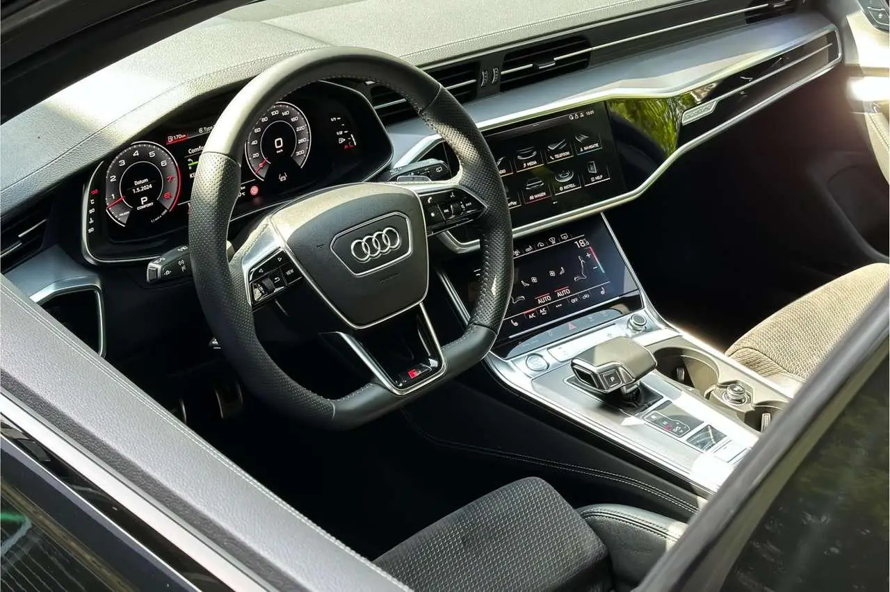 Photo 1 : Audi A6 2019 Essence