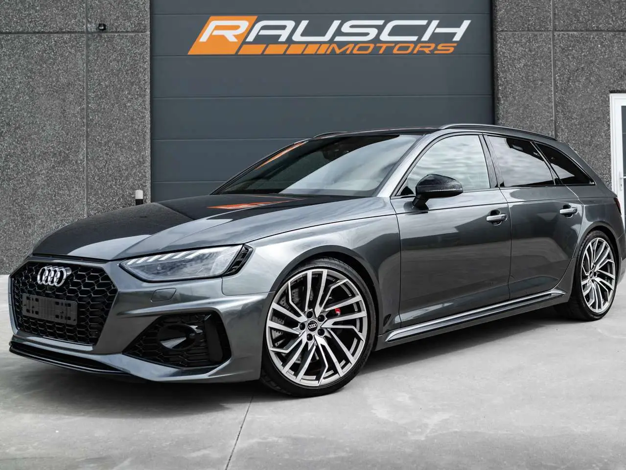 Photo 1 : Audi Rs4 2022 Essence