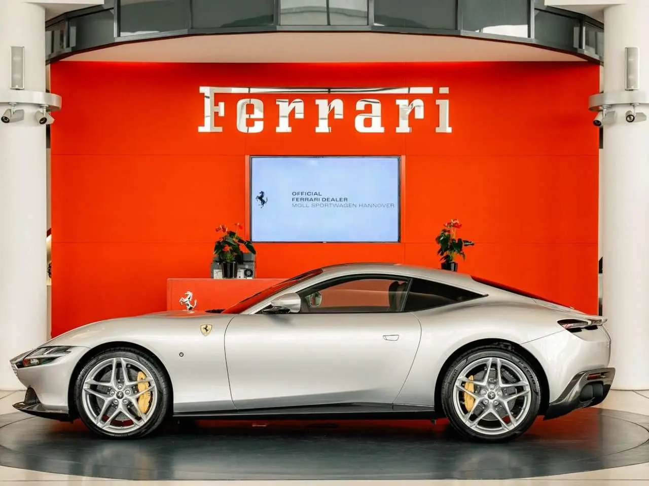 Photo 1 : Ferrari Roma 2024 Essence
