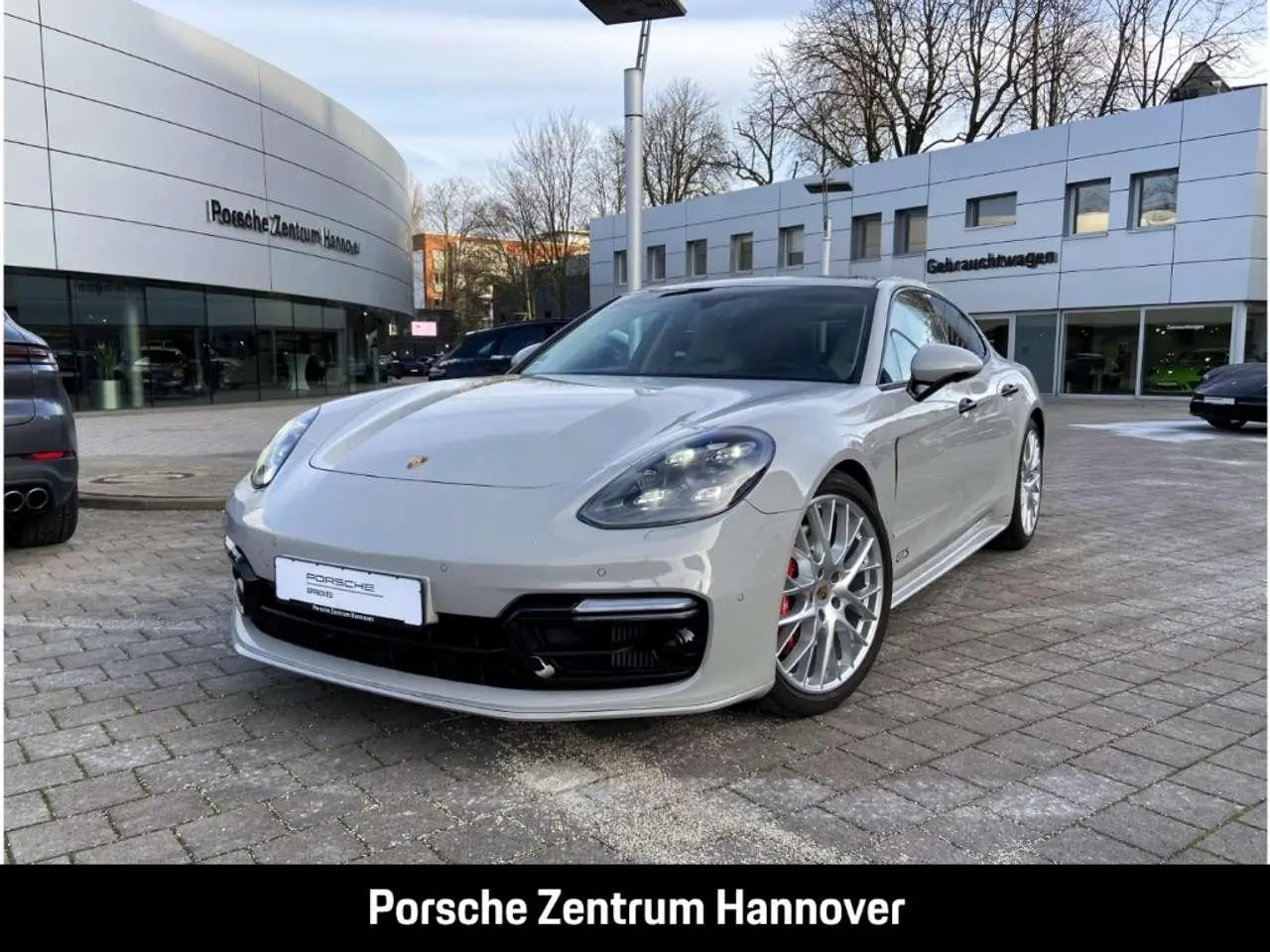 Photo 1 : Porsche Panamera 2020 Petrol