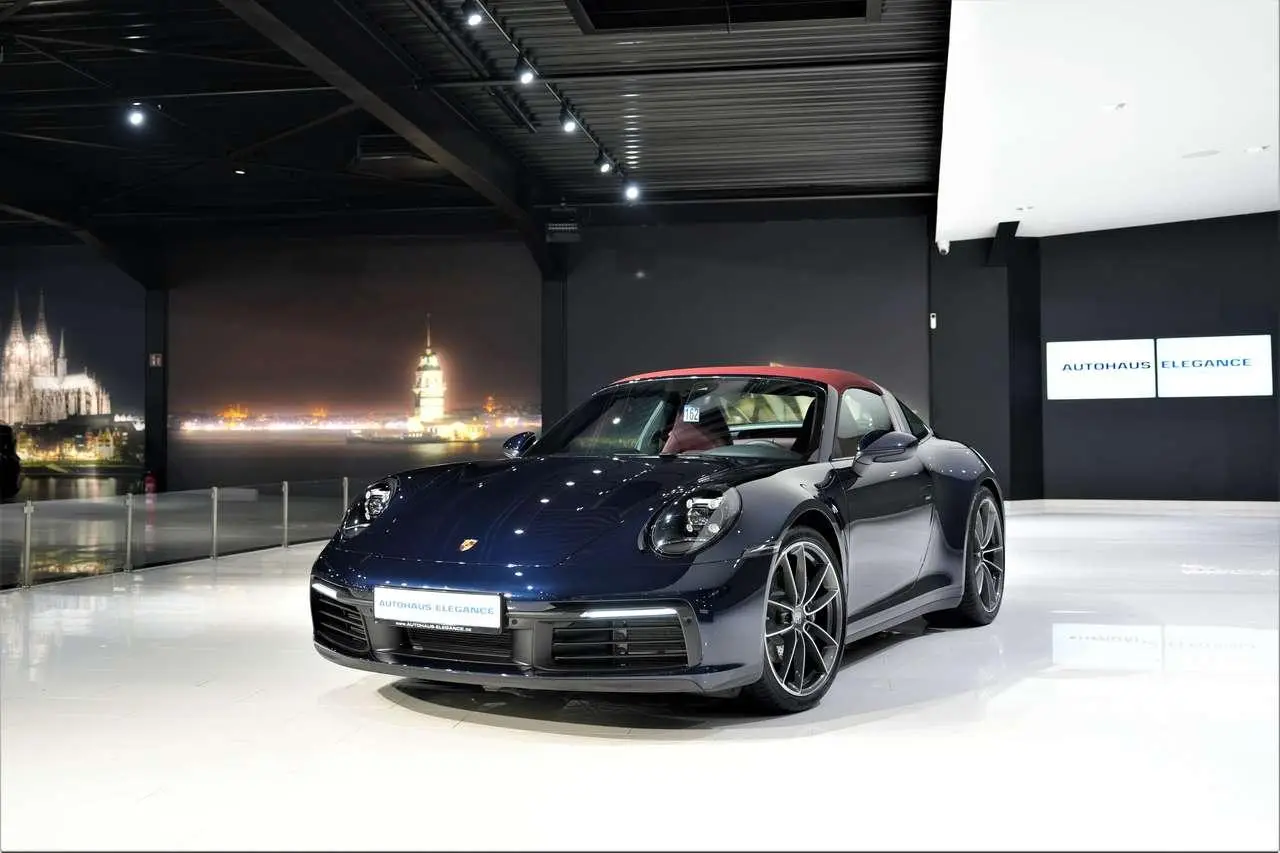 Photo 1 : Porsche 911 Targa 2021 Essence