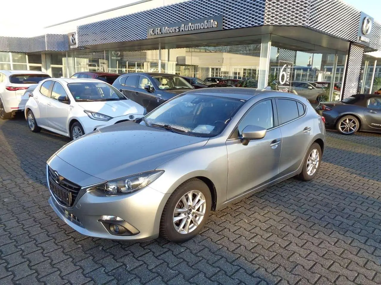 Photo 1 : Mazda 3 2014 Petrol