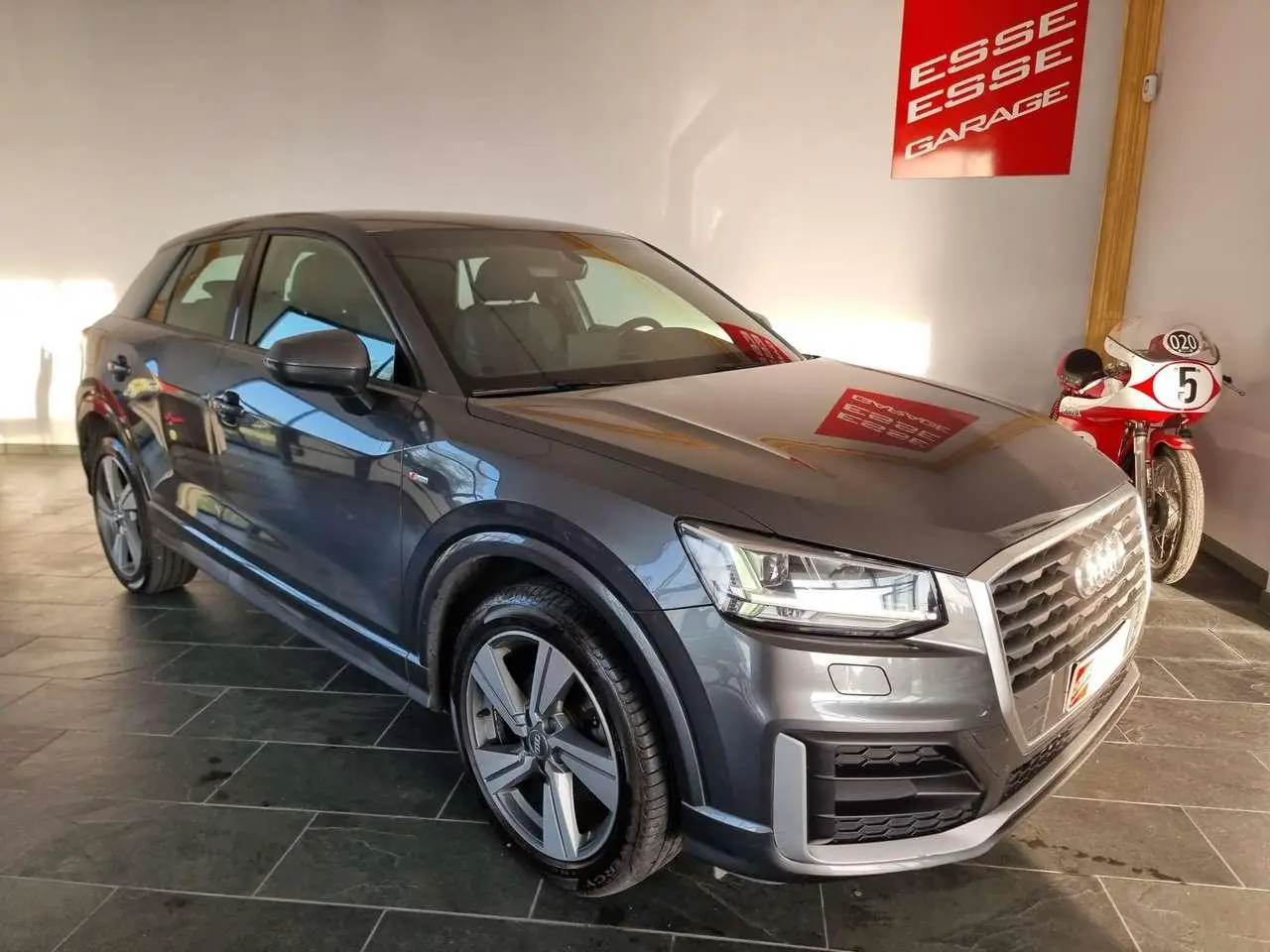 Photo 1 : Audi Q2 2018 Diesel