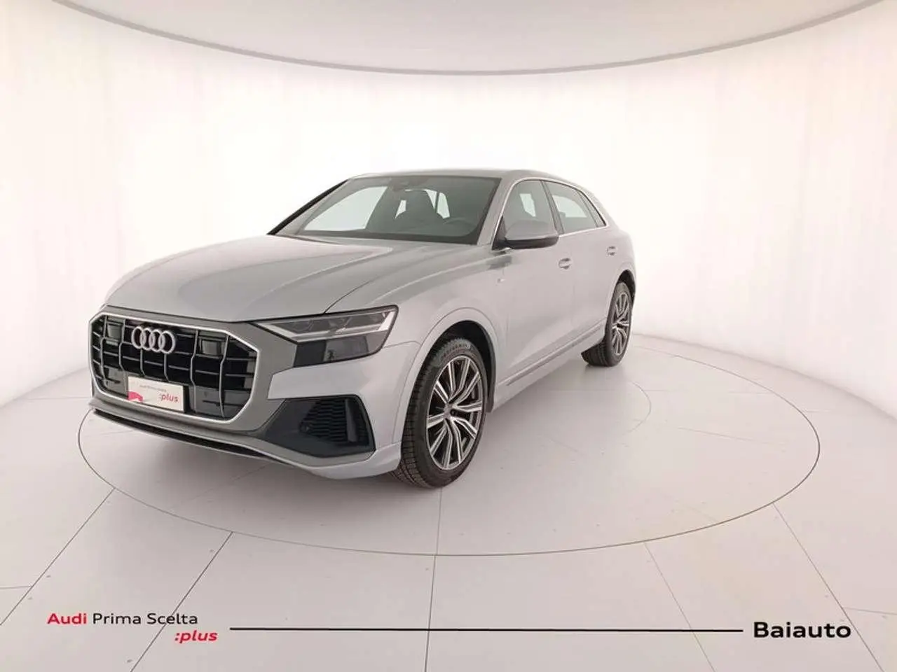 Photo 1 : Audi Q8 2019 Hybride