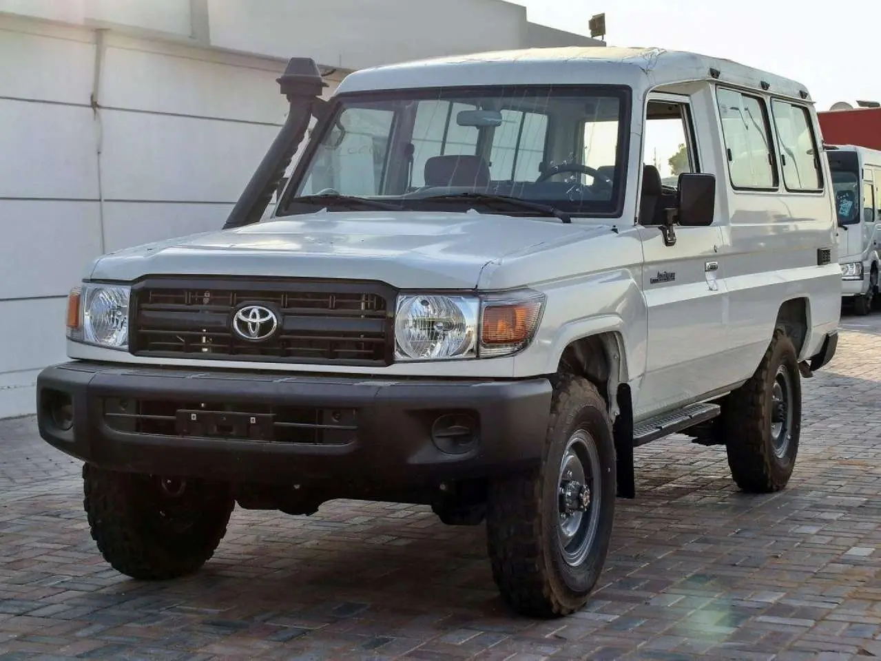 Photo 1 : Toyota Land Cruiser 2024 Diesel