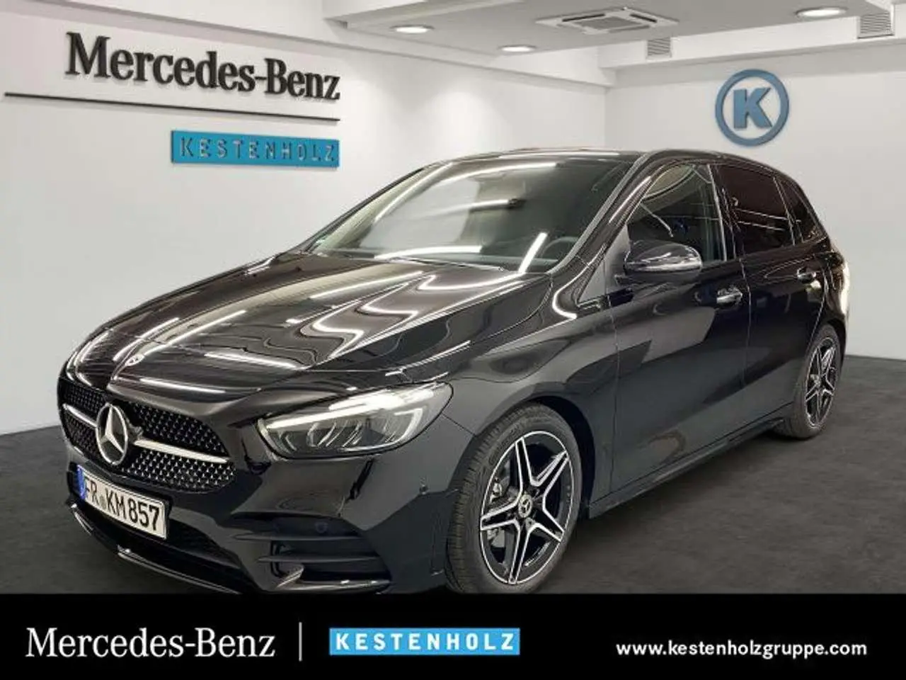 Photo 1 : Mercedes-benz Classe B 2024 Petrol