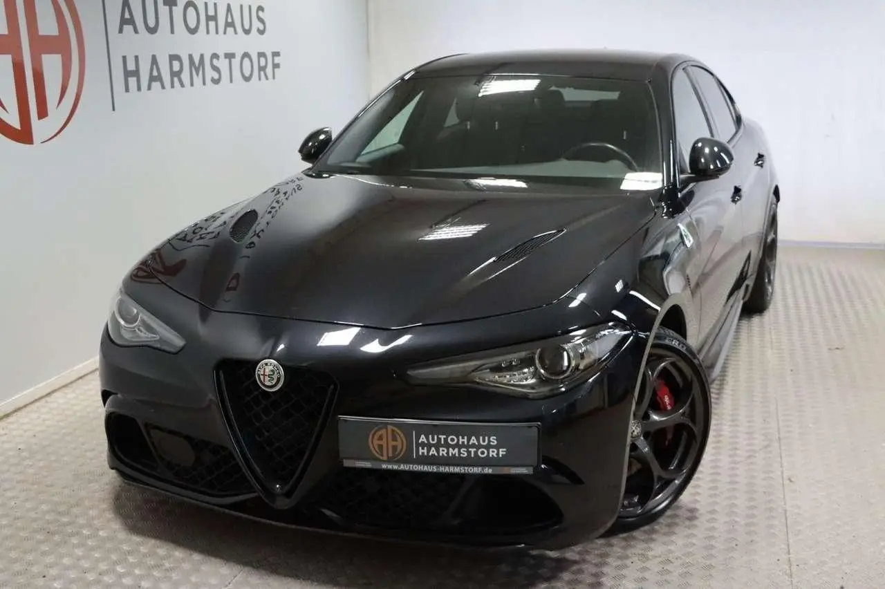 Photo 1 : Alfa Romeo Giulia 2021 Petrol