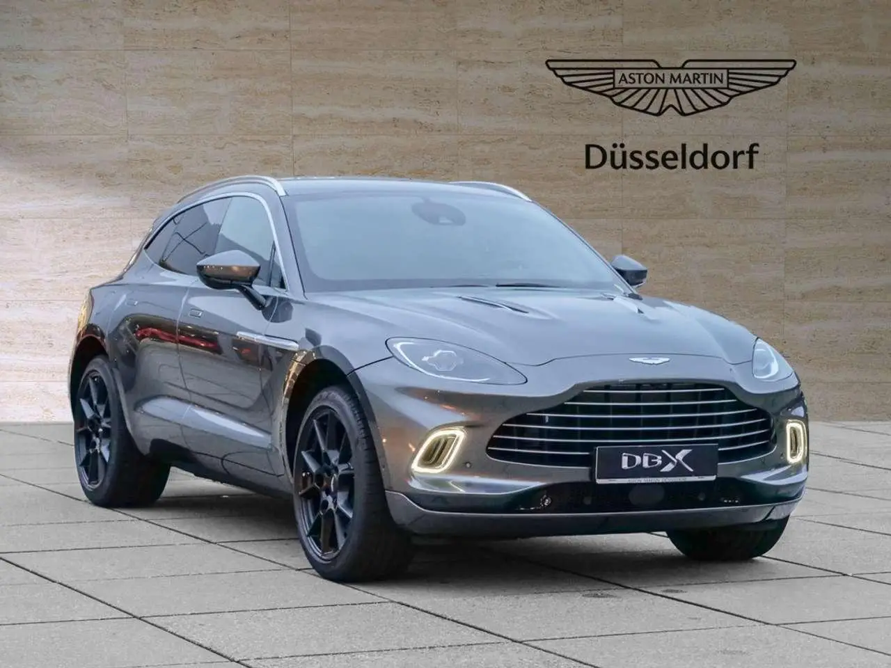 Photo 1 : Aston Martin V8 2024 Essence
