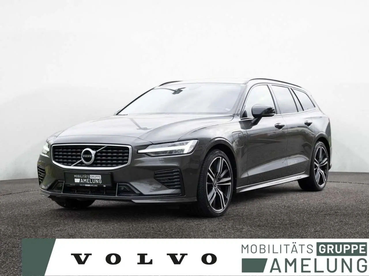 Photo 1 : Volvo V60 2020 Essence