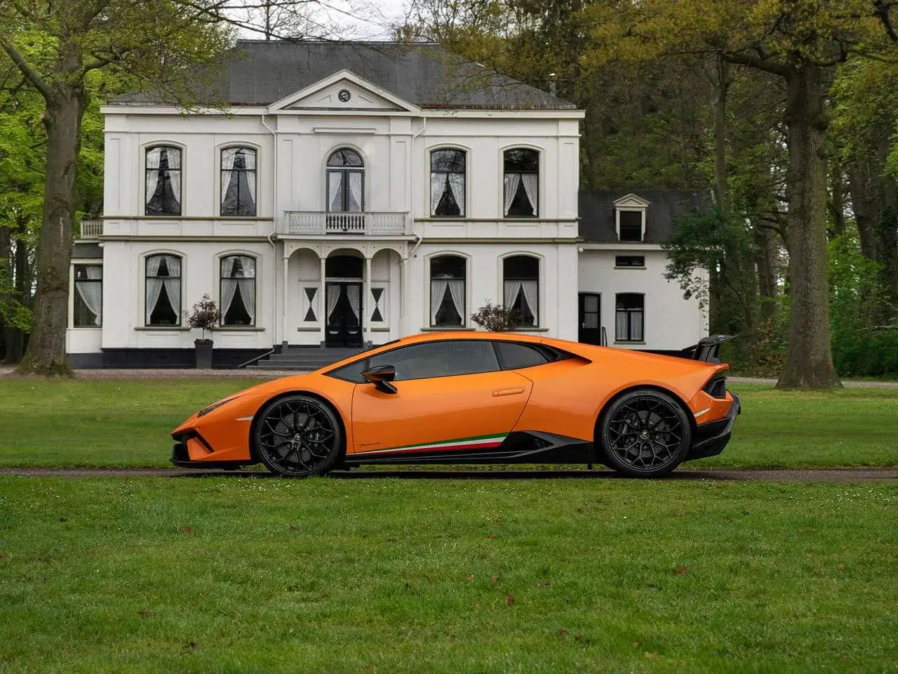 Photo 1 : Lamborghini Huracan 2018 Essence