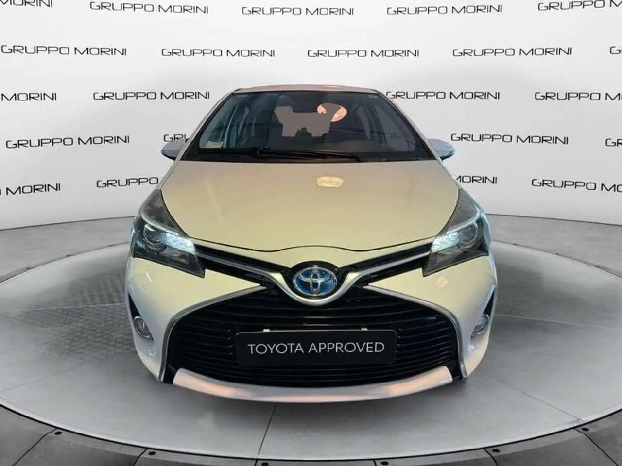 Photo 1 : Toyota Yaris 2015 Hybride