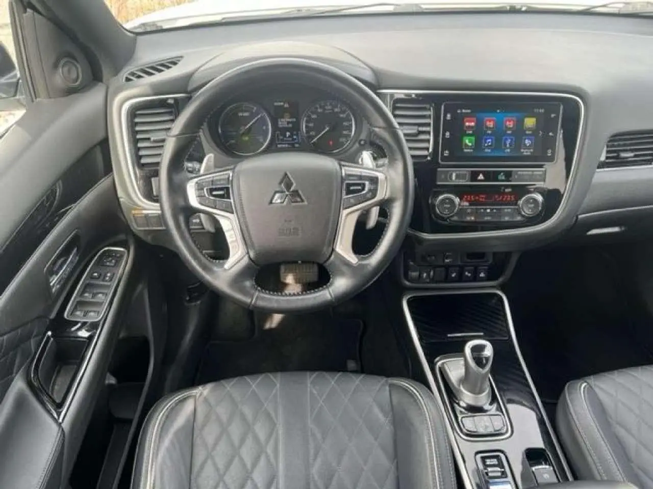 Photo 1 : Mitsubishi Outlander 2019 Hybride