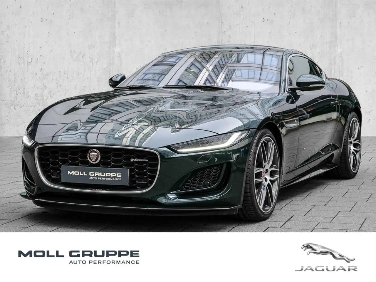 Photo 1 : Jaguar F-type 2021 Essence