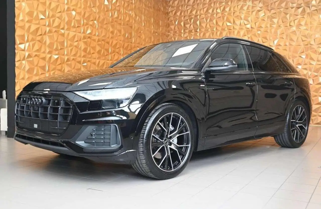 Photo 1 : Audi Q8 2024 Hybride