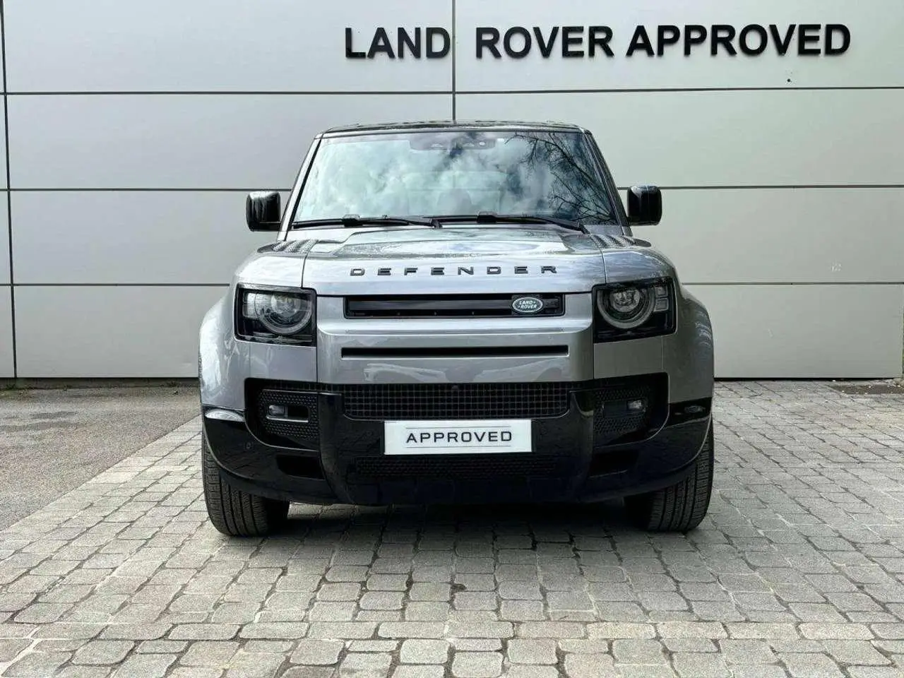 Photo 1 : Land Rover Defender 2023 Autres