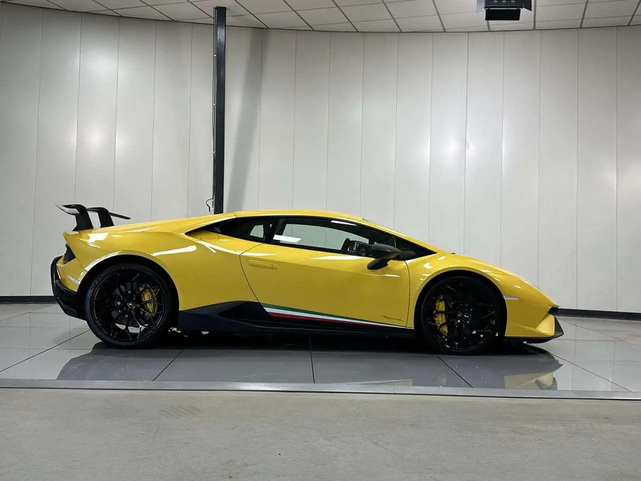 Photo 1 : Lamborghini Huracan 2018 Petrol