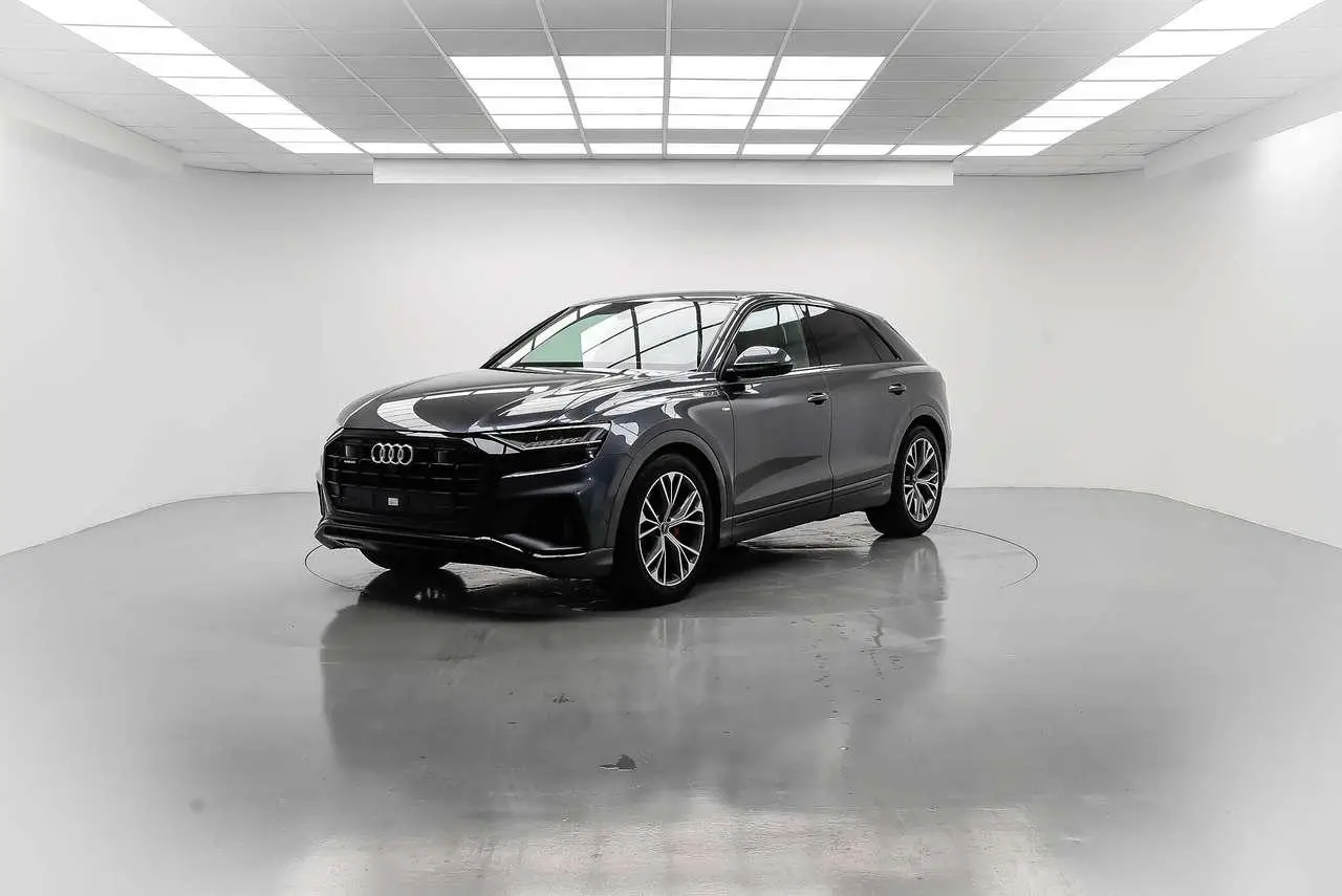 Photo 1 : Audi Q8 2022 Hybrid