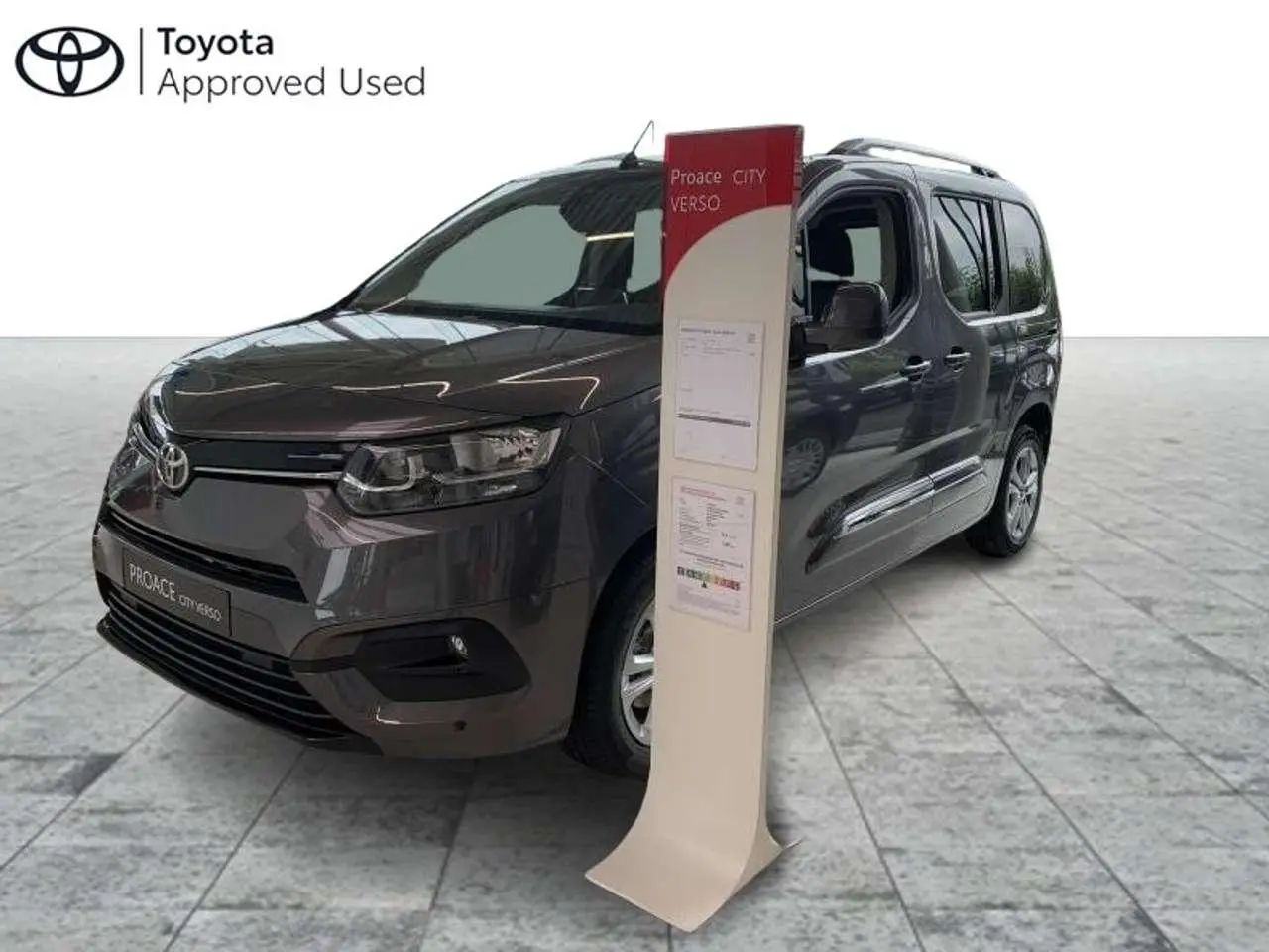 Photo 1 : Toyota Verso 2024 Essence