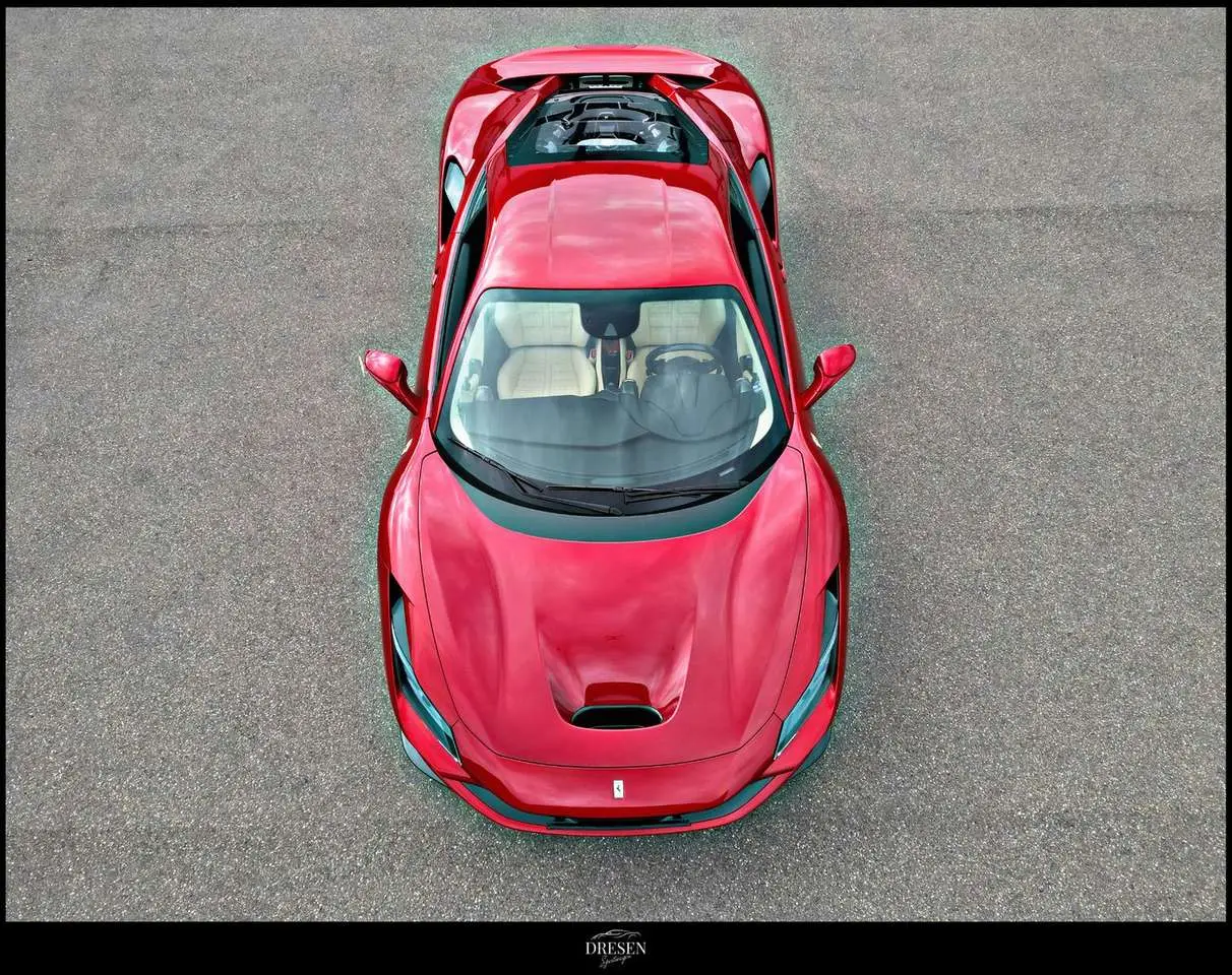 Photo 1 : Ferrari F8 2021 Essence