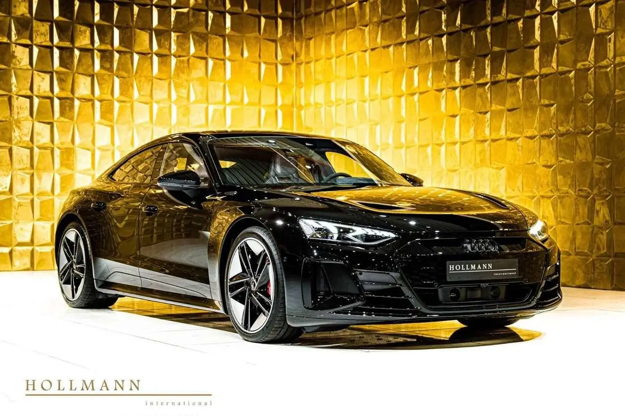 Photo 1 : Audi E-tron 2024 Electric