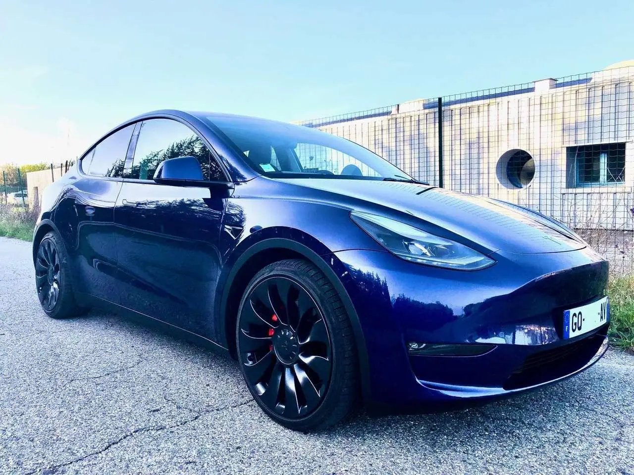 Photo 1 : Tesla Model Y 2023 Electric