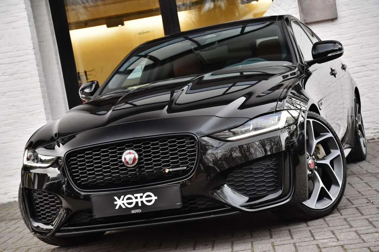 Photo 1 : Jaguar Xe 2023 Petrol