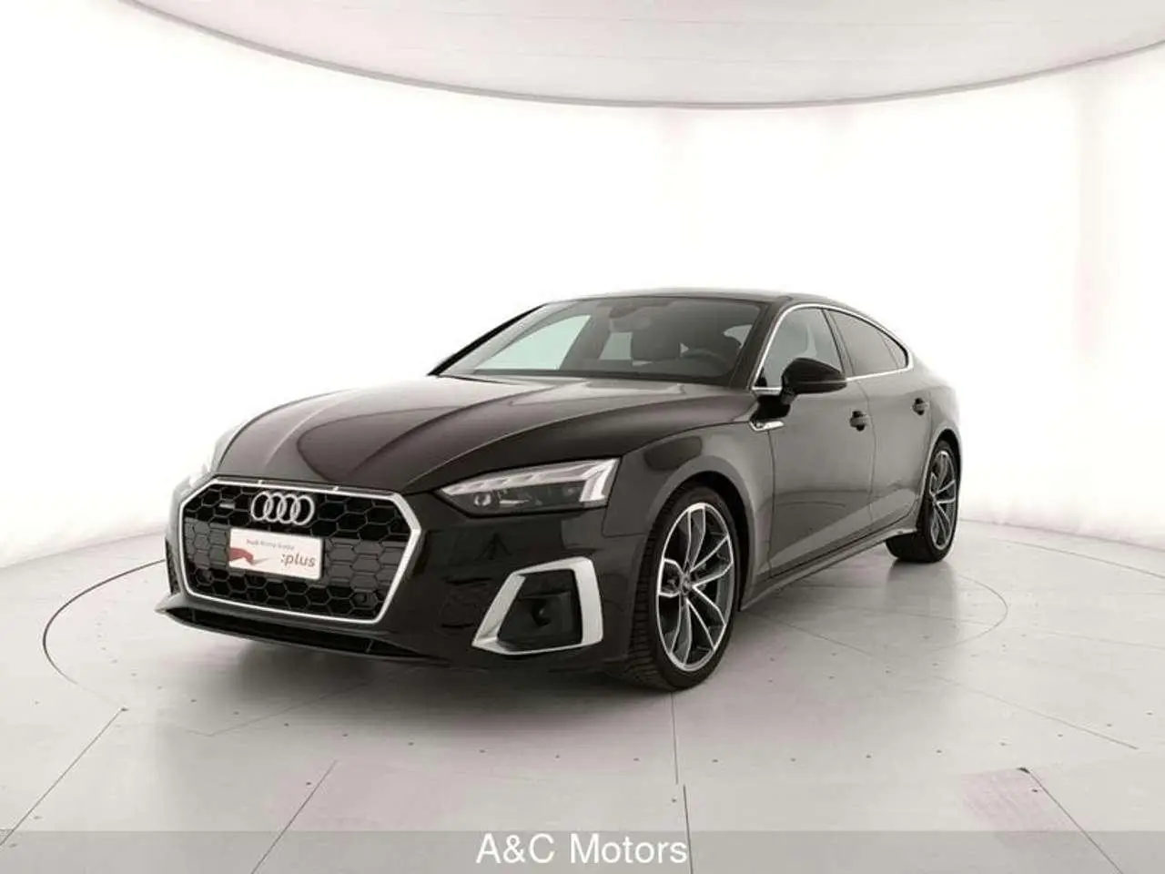 Photo 1 : Audi A5 2022 Hybride