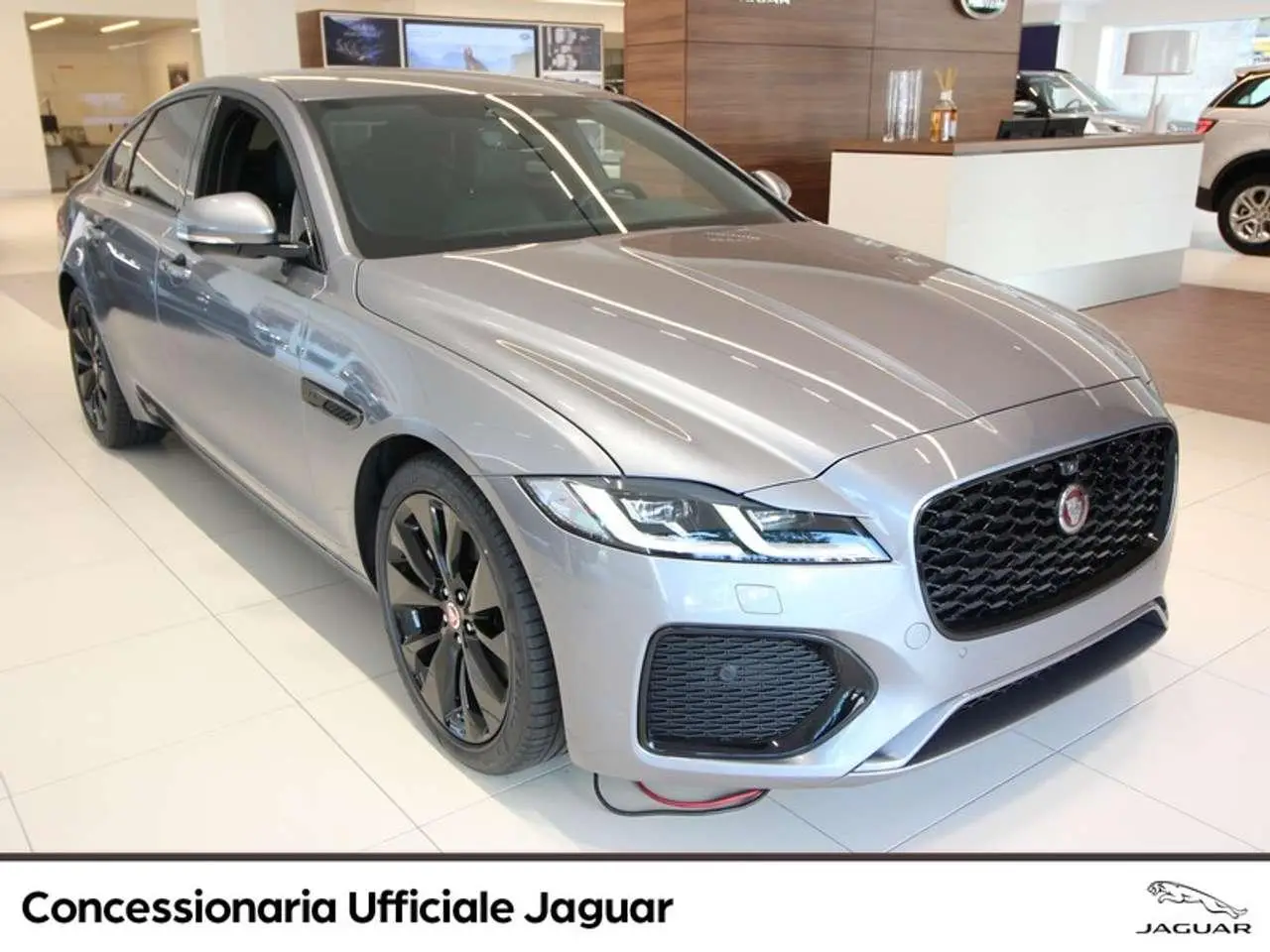 Photo 1 : Jaguar Xf 2022 Diesel